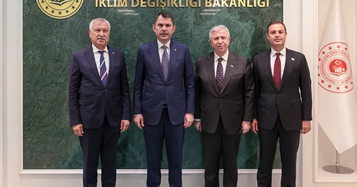 Adana, Ankara ve Balıkesir’den Bakan Kurum’a ziyaret