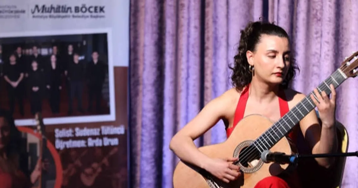 Antalya’da “Gitar Orkestrası Konseri”