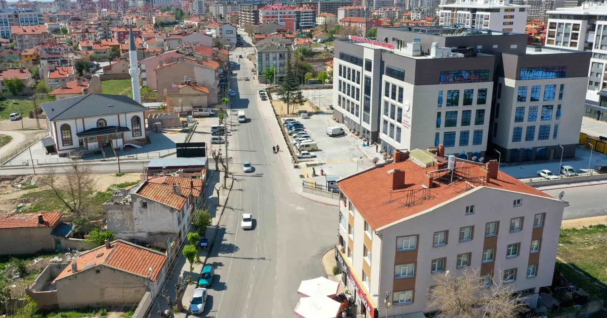 Konya Meram’da yol genişletme çalışmalarına devam