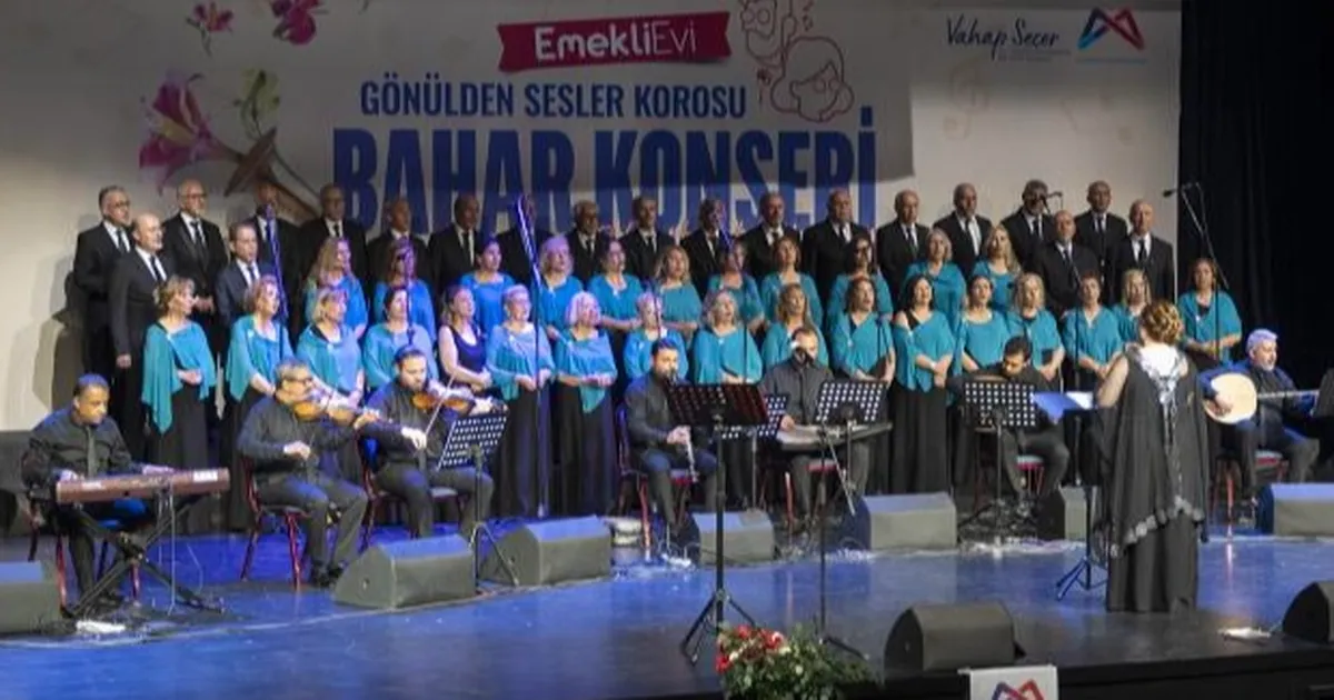 Mersin’de gönülden sesler korosundan ‘Bahar’ ziyafeti
