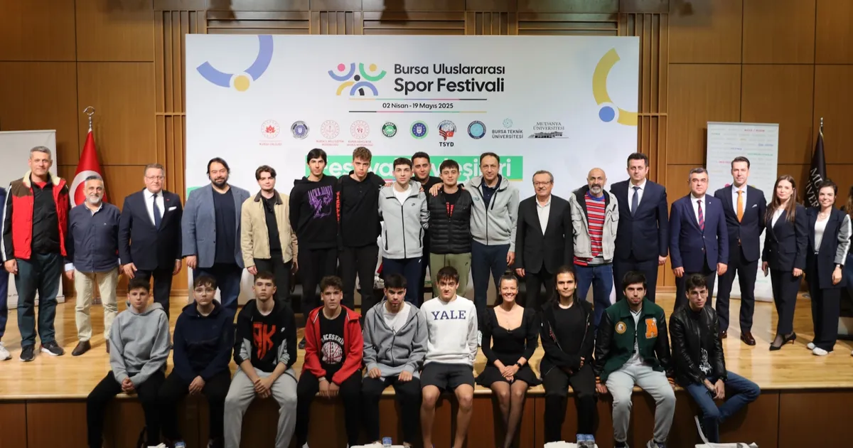 Orhun Ene, Bursa Uluslararası Spor Festivali’nin konuğu oldu