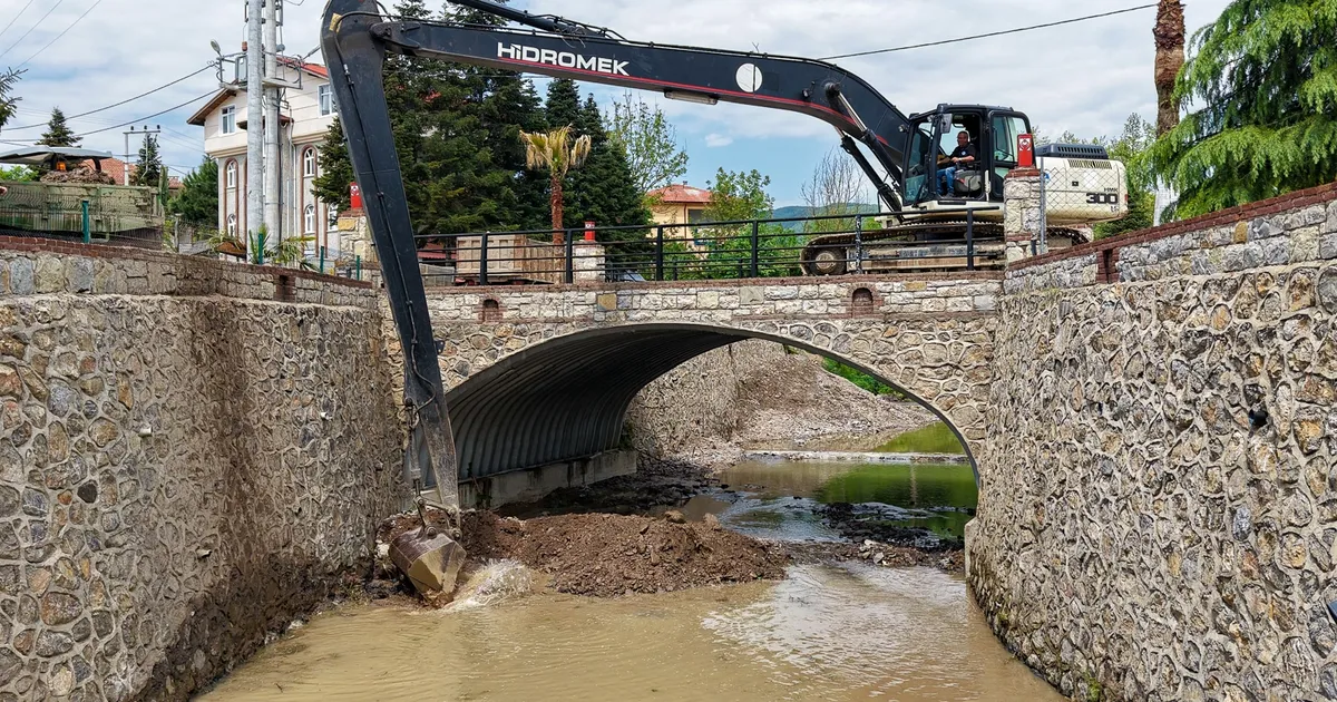 Sakarya Hendek’te dere ıslah çalışmaları tamamlandı