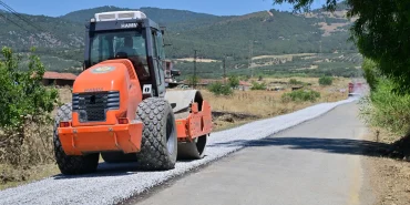 Manisa'da asfalt çalışmaları hız kesmiyor