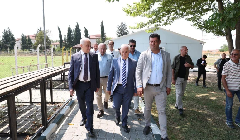 Bursa Mustafakemalpaşa Stadı sil baştan yenilendi