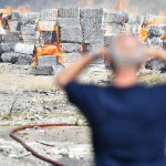 İzmir İtfaiyesi'nin yangınlarla mücadelesi sürüyor