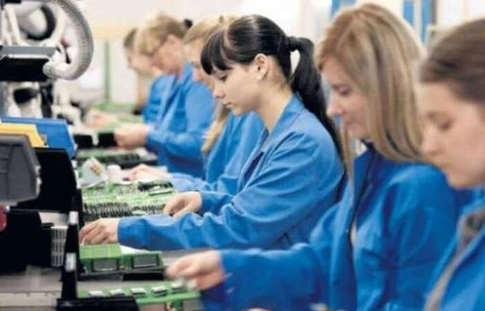 Ücretli çalışan sayısı yıllık yüzde 1,2 arttı