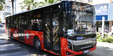 Manisa Büyükşehir'den öğrencilere yeni otobüs ayarı